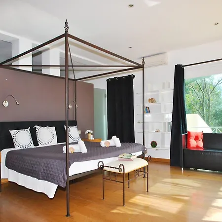 Villa With Heatable Pool *