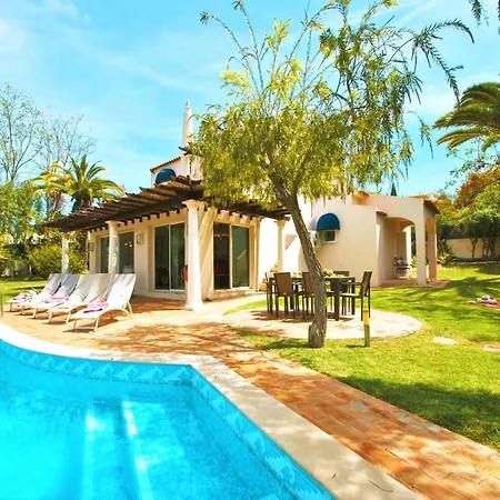 Villa With Heatable Pool