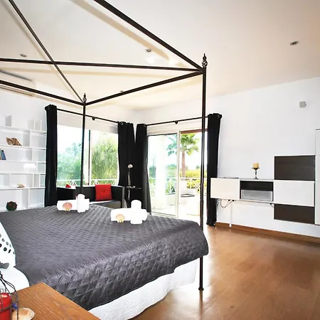 Villa With Heatable Pool Albufeira